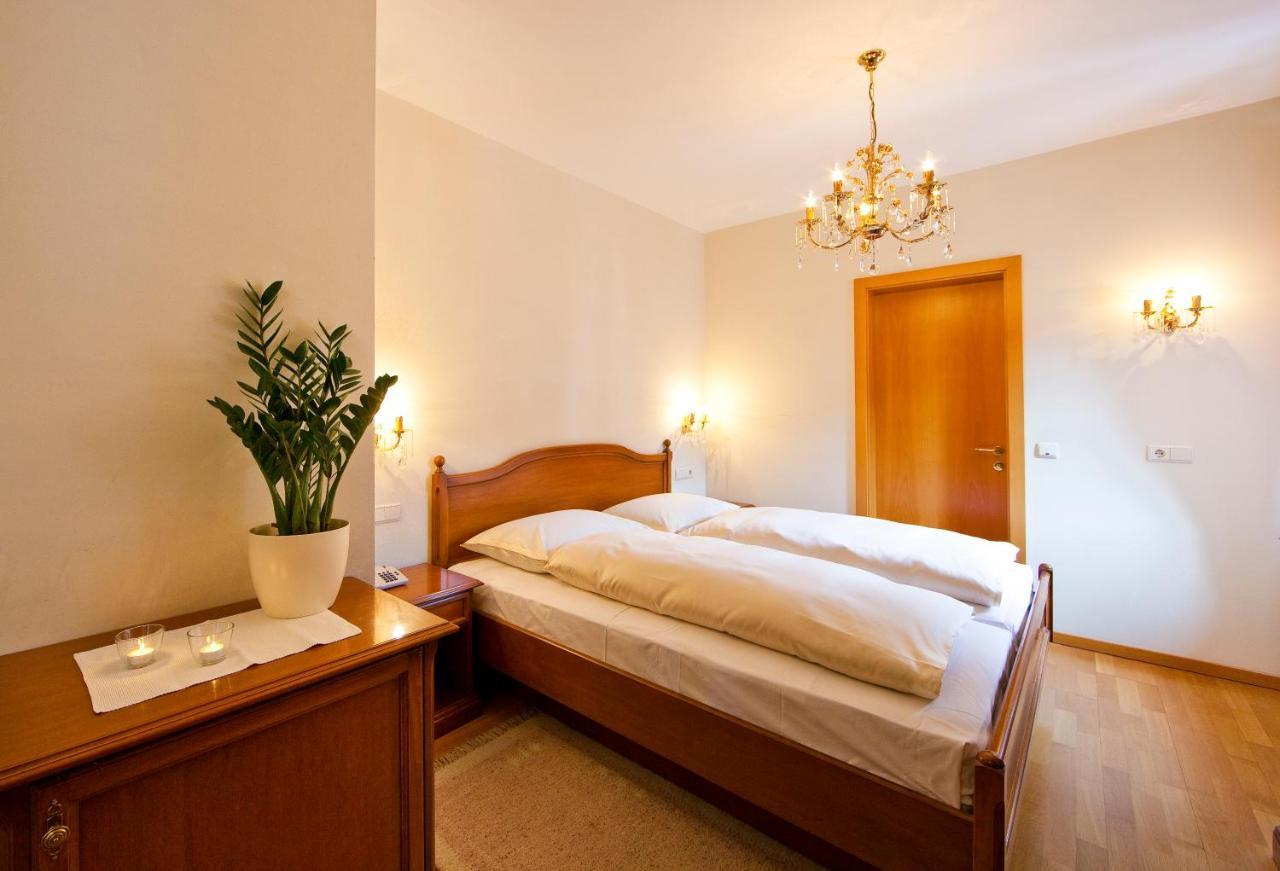 Hotel Elefant Ora / Auer Экстерьер фото