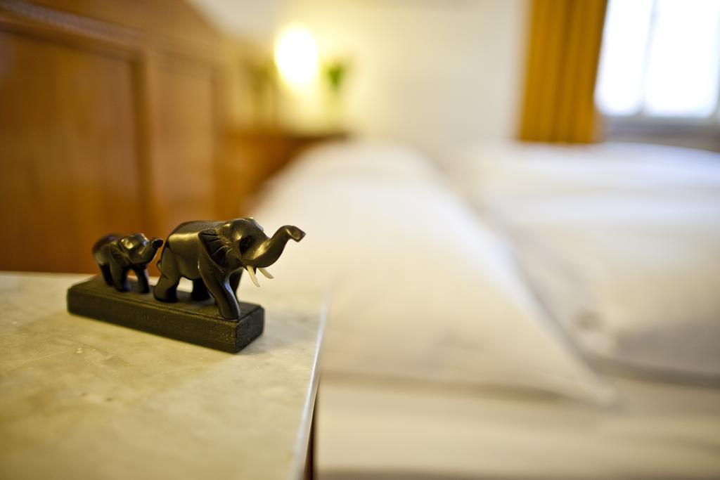 Hotel Elefant Ora / Auer Экстерьер фото