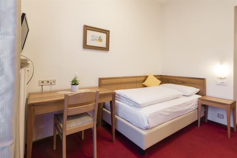 Hotel Elefant Ora / Auer Экстерьер фото